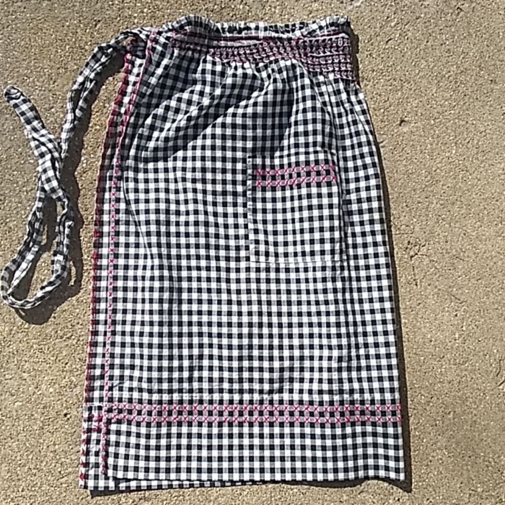 Vintage Apron farmhouse buffalo plaid